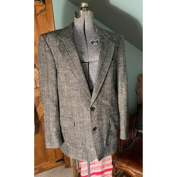Vintage Dior blazer - Picture 10 of 16